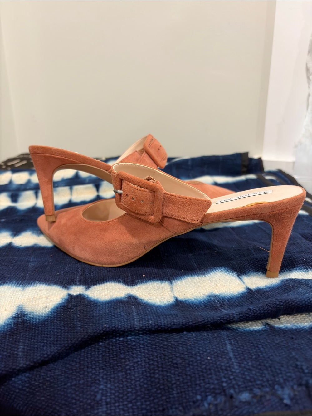 Tahari Women's Pointed Mary Jane Side Mules in Salmon color (kitten heel) - Picture 2 of 3